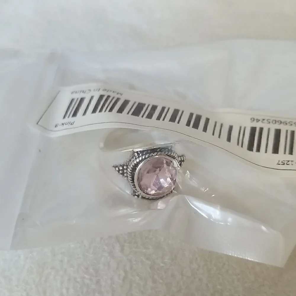 Pink clear stone silvertone ring size 8
